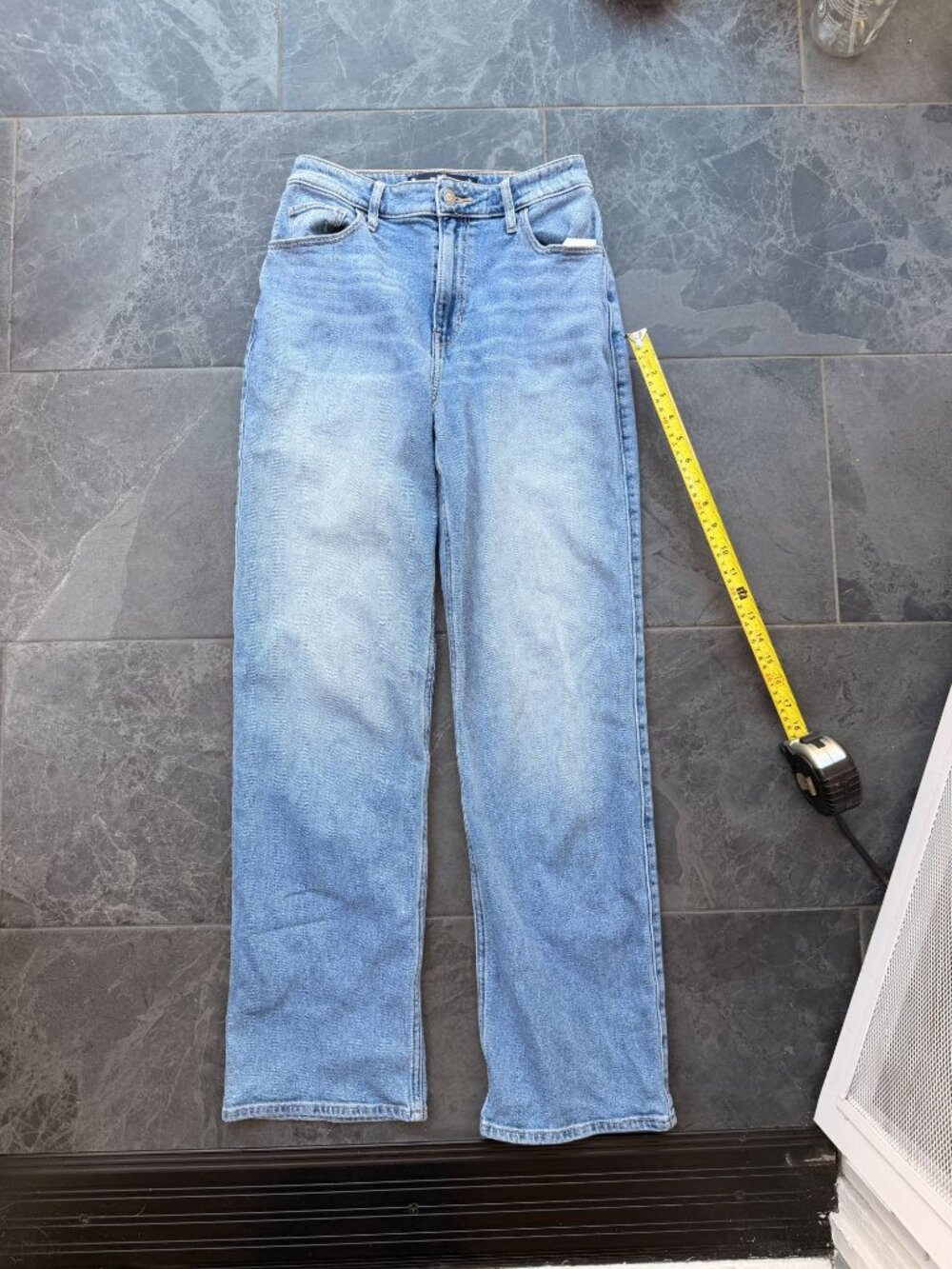 hollister Ultra High Rise Dad Jean Straight Leg 25 x 31 medium wash